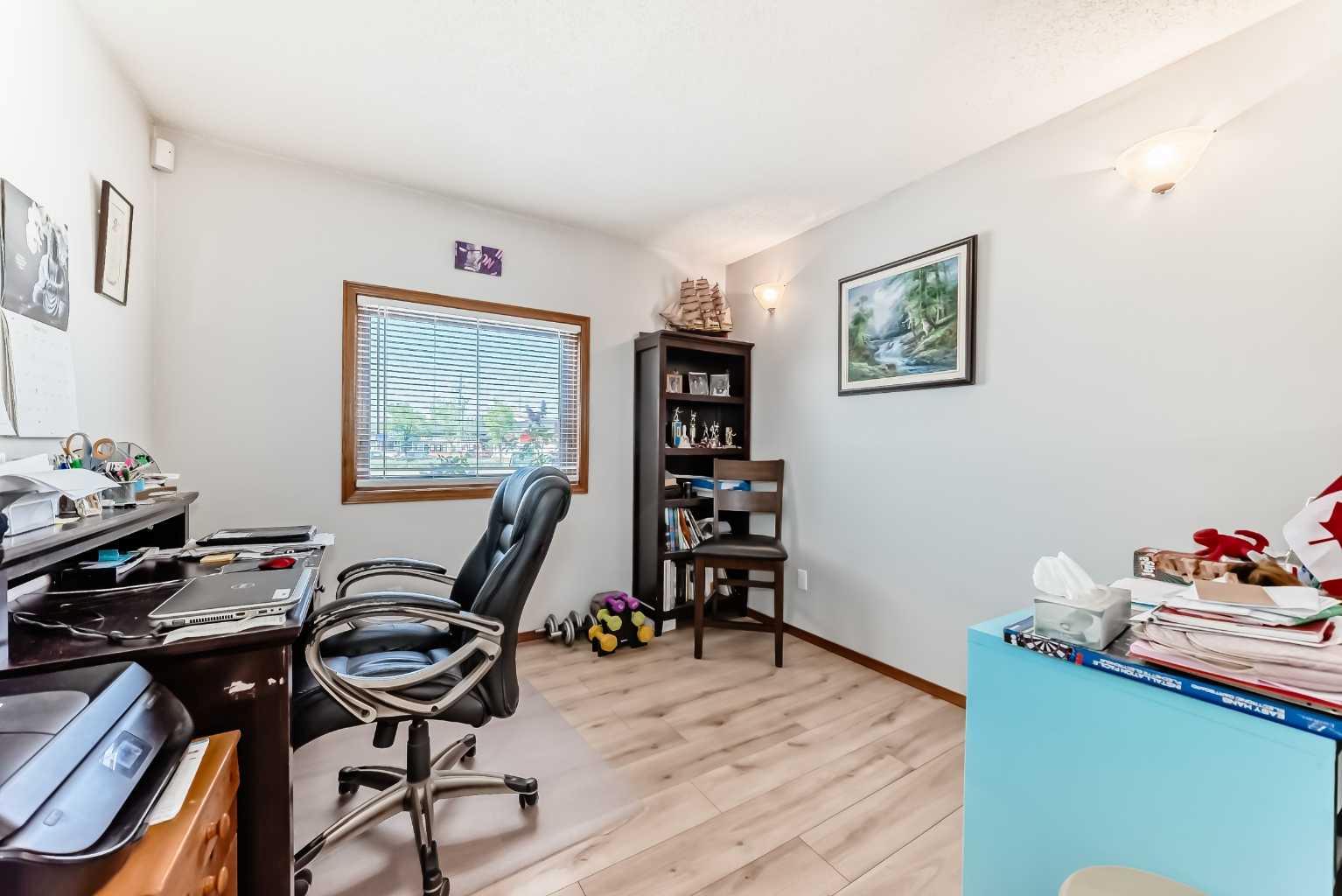 68 Harvest Oak Way NE
