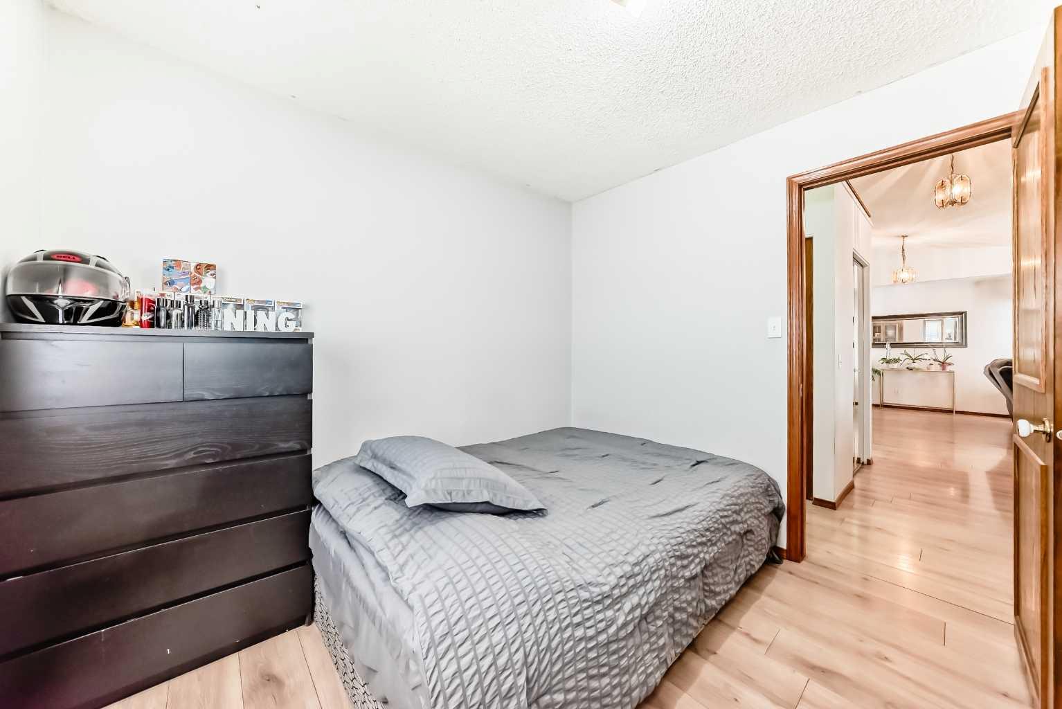 68 Harvest Oak Way NE