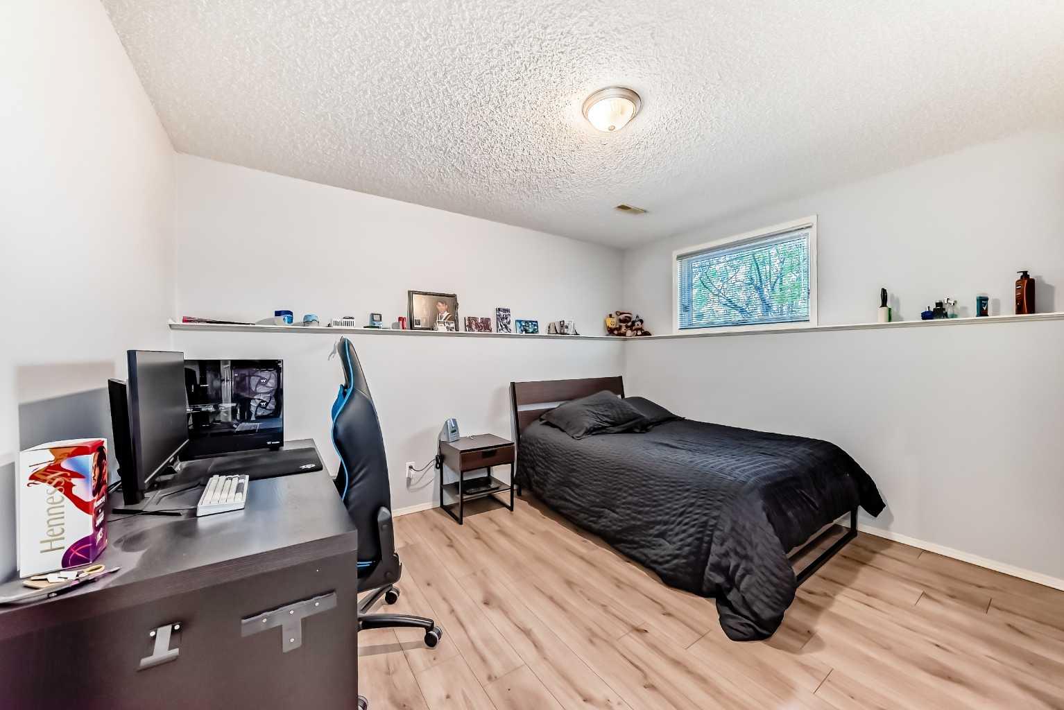 68 Harvest Oak Way NE