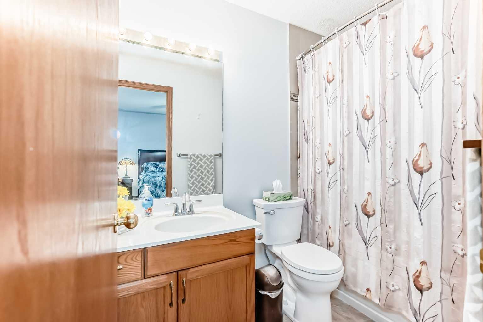 68 Harvest Oak Way NE