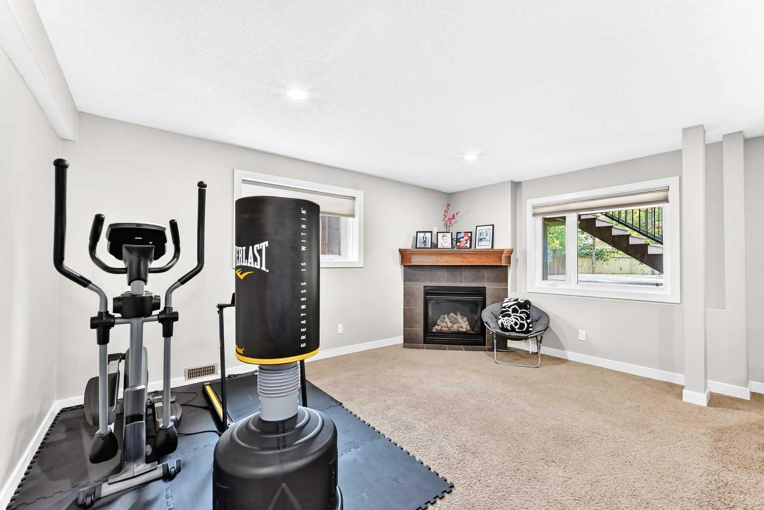 23 Everoak Bay SW
