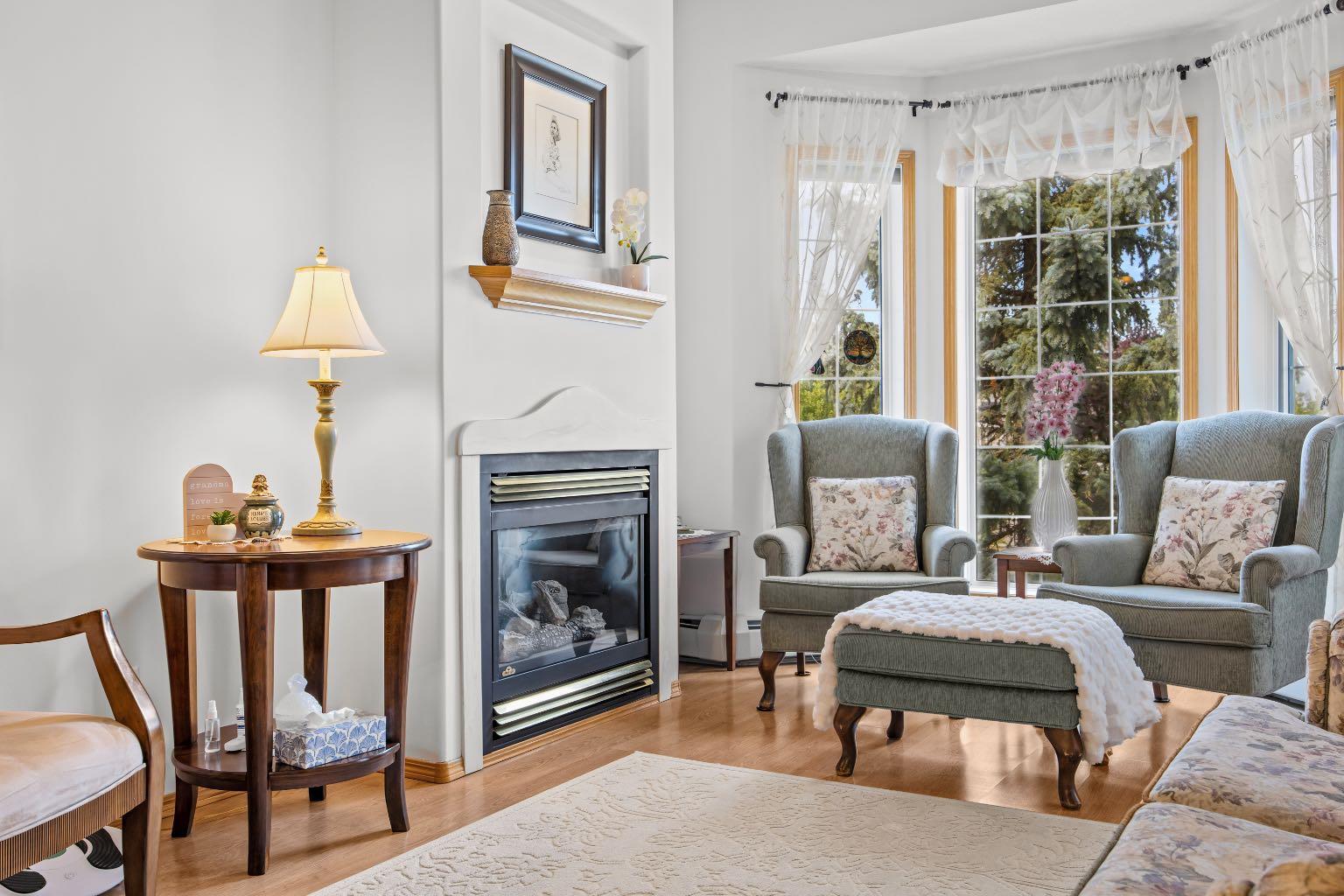 317, 728 Country Hills Road NW