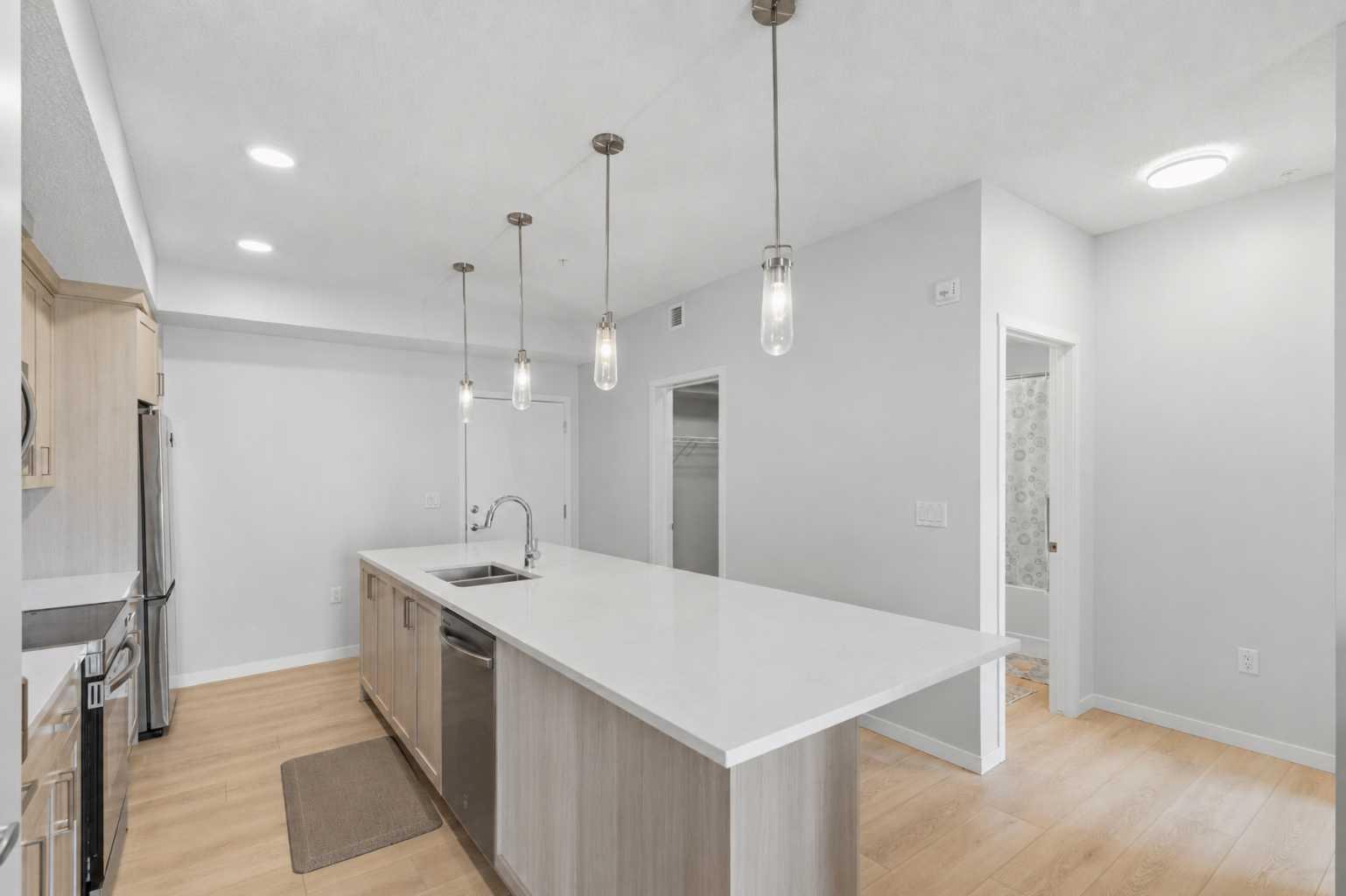3210, 550 Belmont Street SW