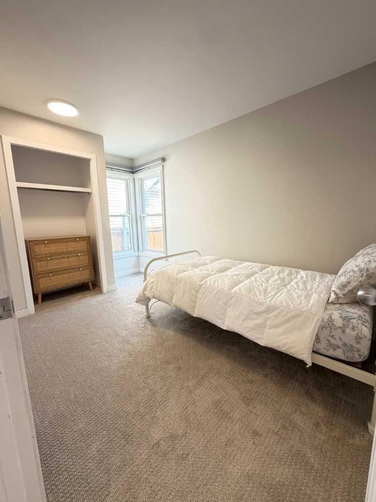 116 McKerrell Close SE