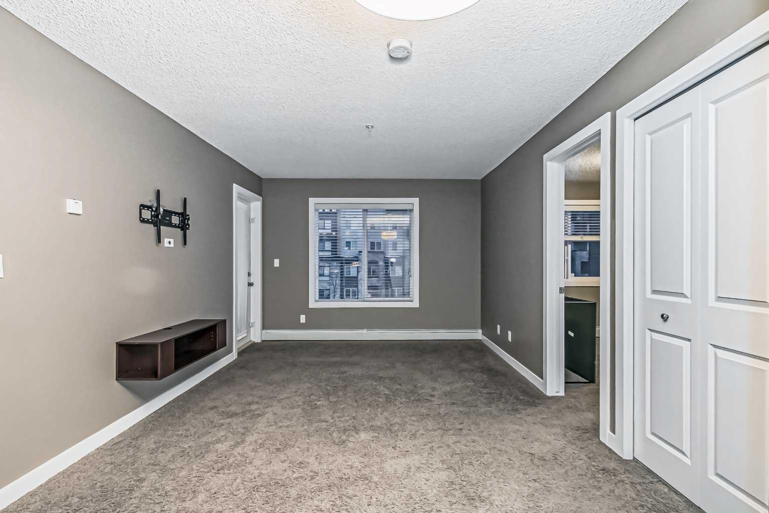 305, 195 Kincora Glen Road NW
