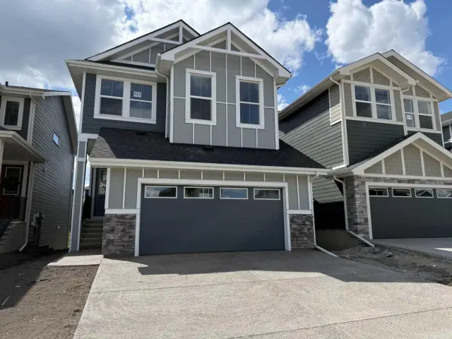 111 sundown Crescent 