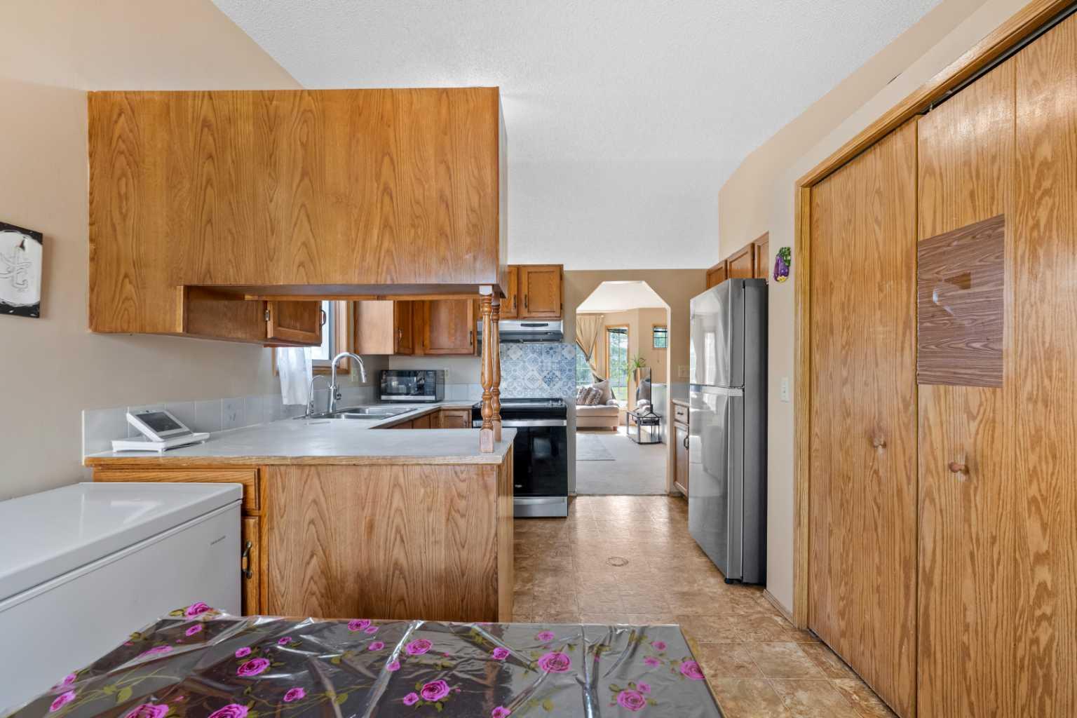 327 Shawbrooke Circle SW