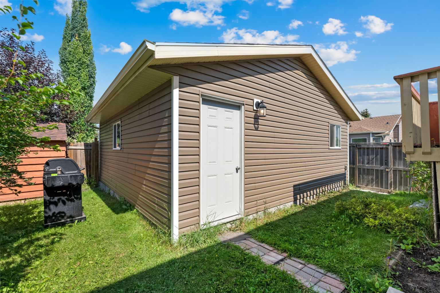 327 Shawbrooke Circle SW
