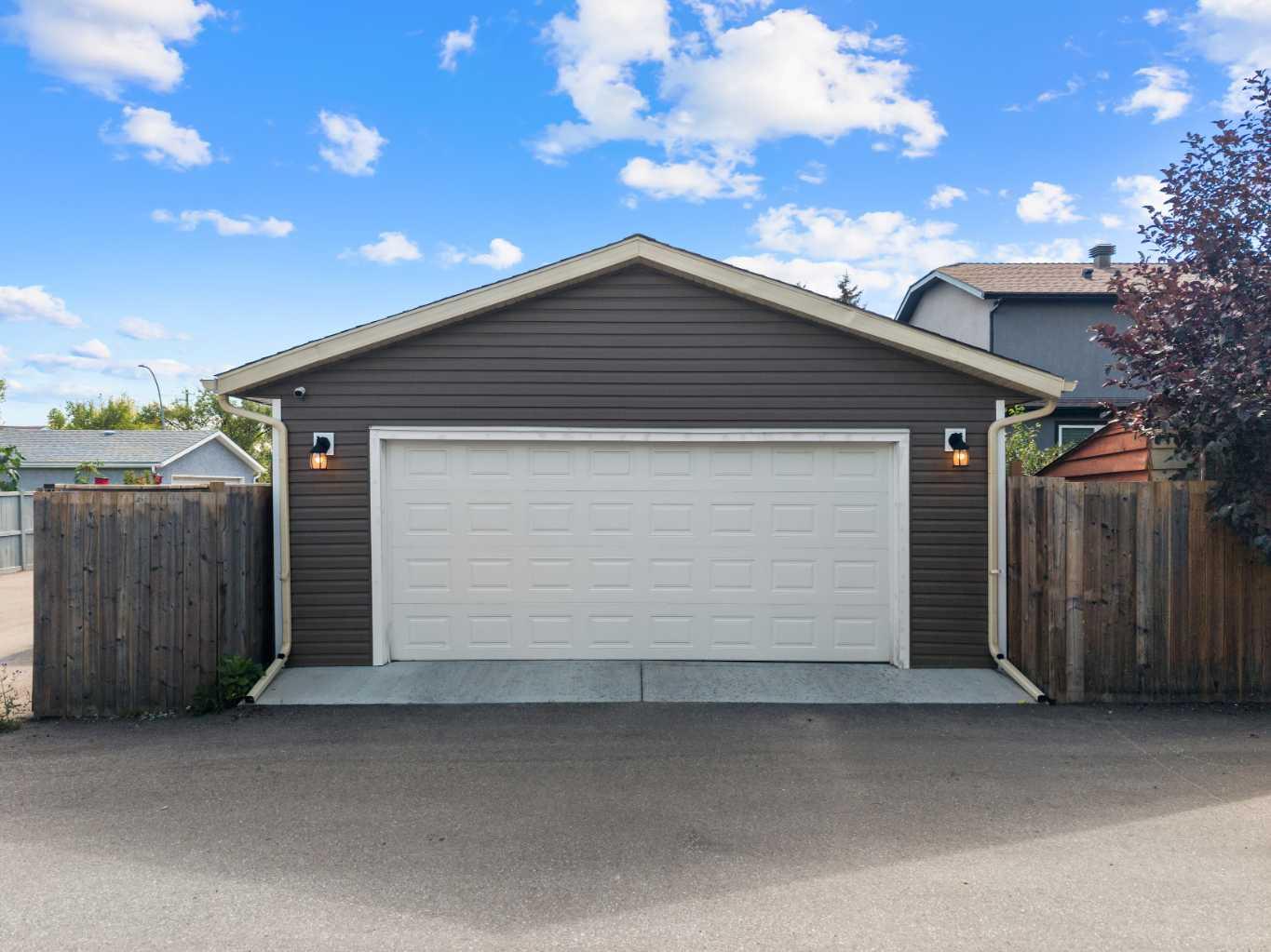 327 Shawbrooke Circle SW