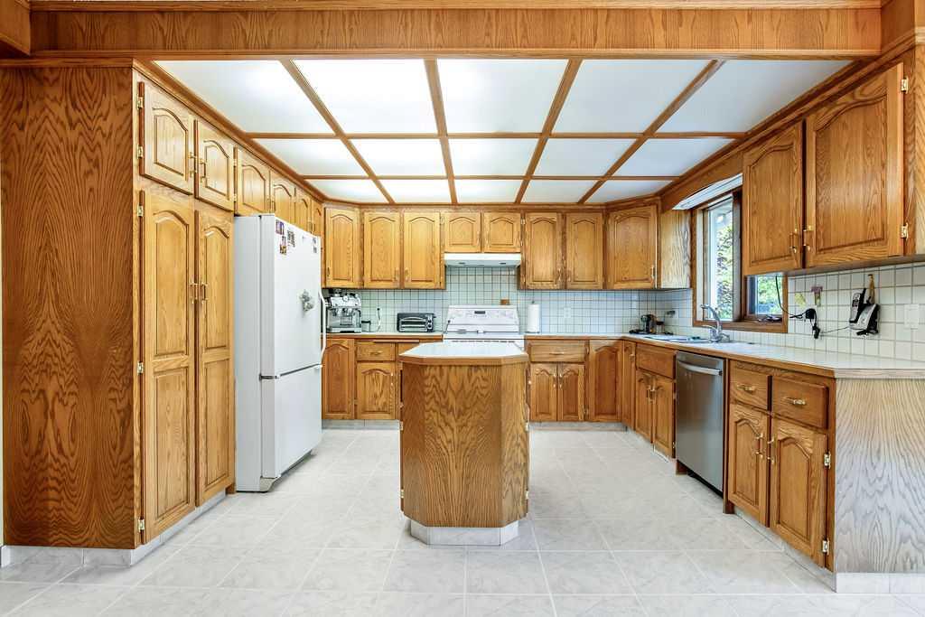 208 Hawkview Manor Place NW