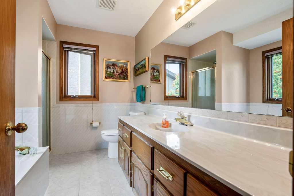 208 Hawkview Manor Place NW