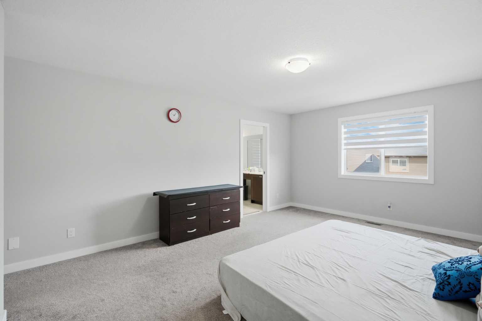 475 Creekrun Crescent SW