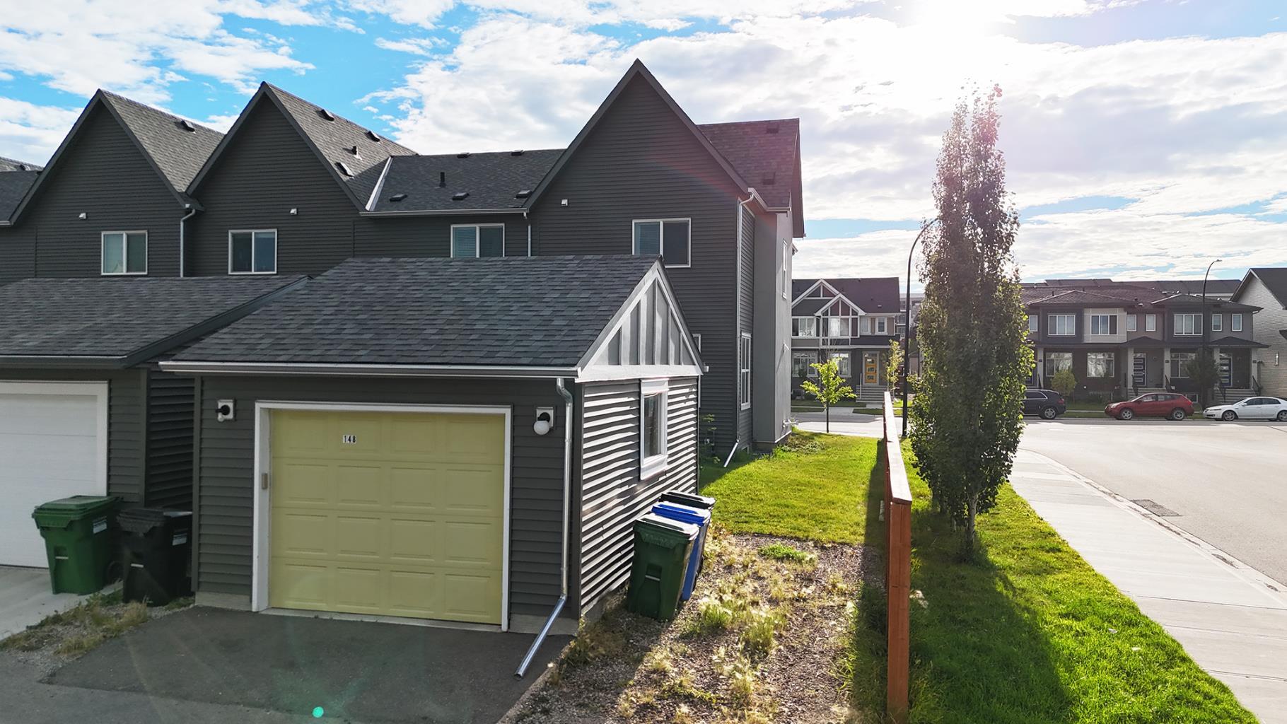 148 Carrington Boulevard NW