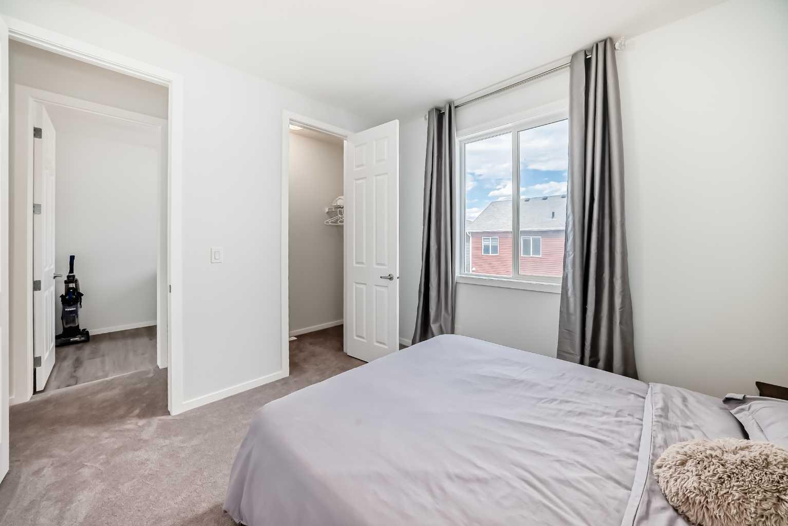 26 Carringwood Street NW