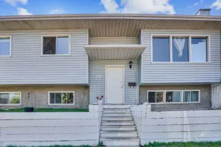 39 Ventura Road NE