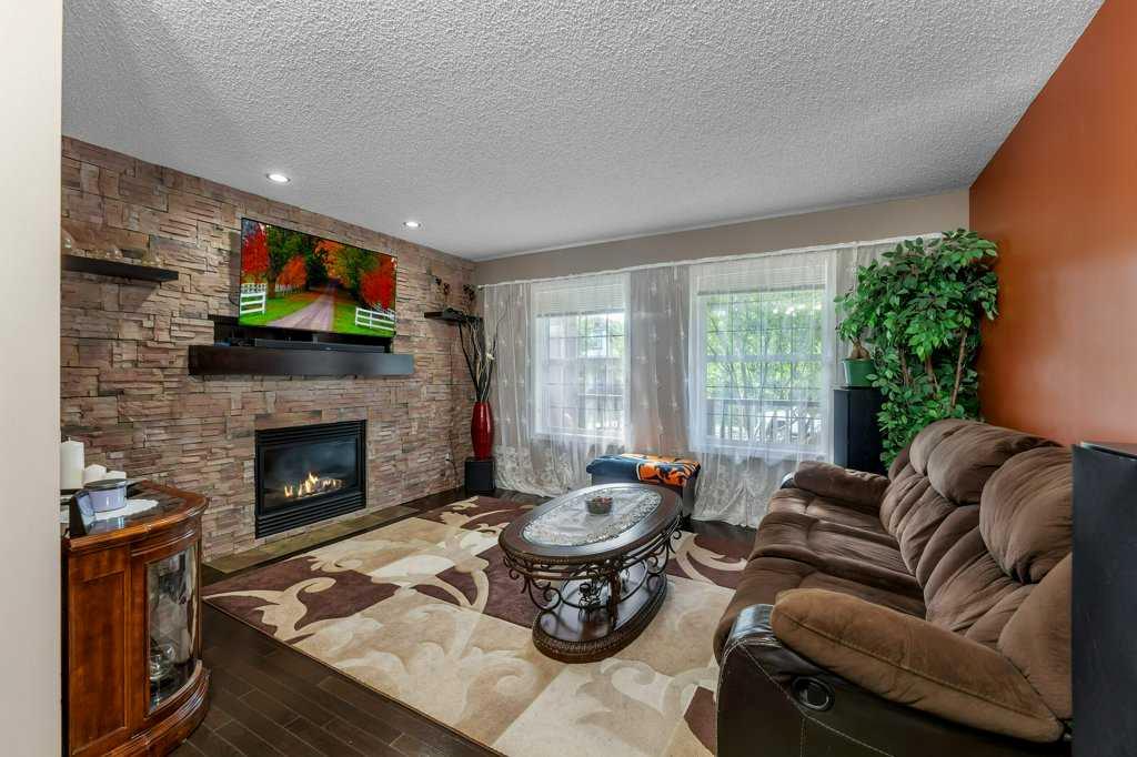 66 Reunion Grove NW