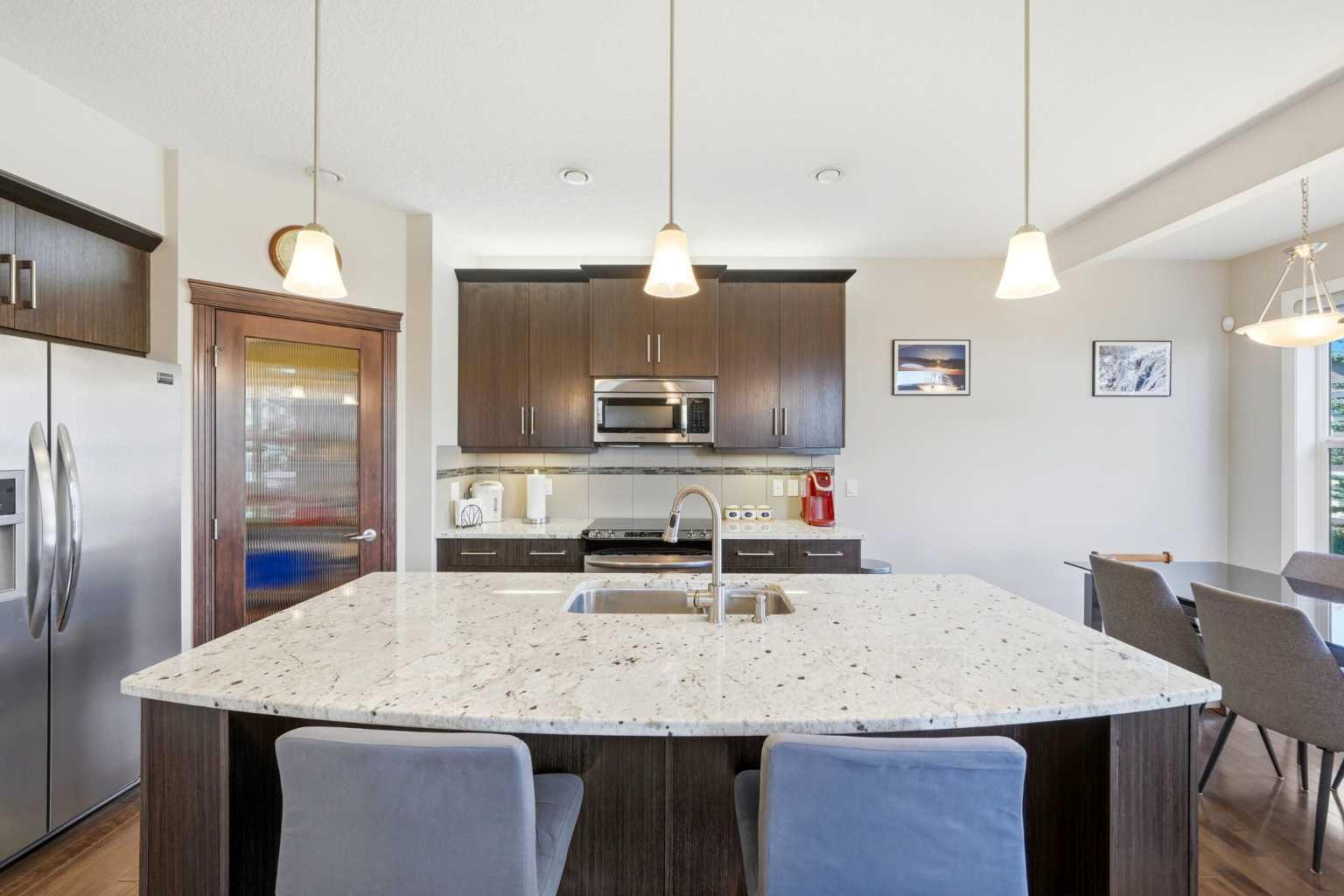 141 Evanspark Gardens NW