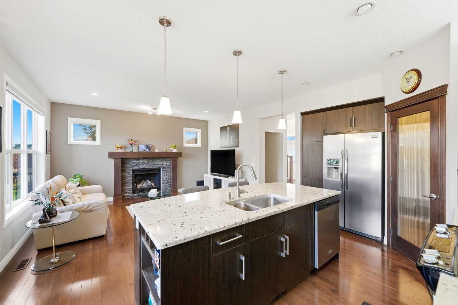 141 Evanspark Gardens NW