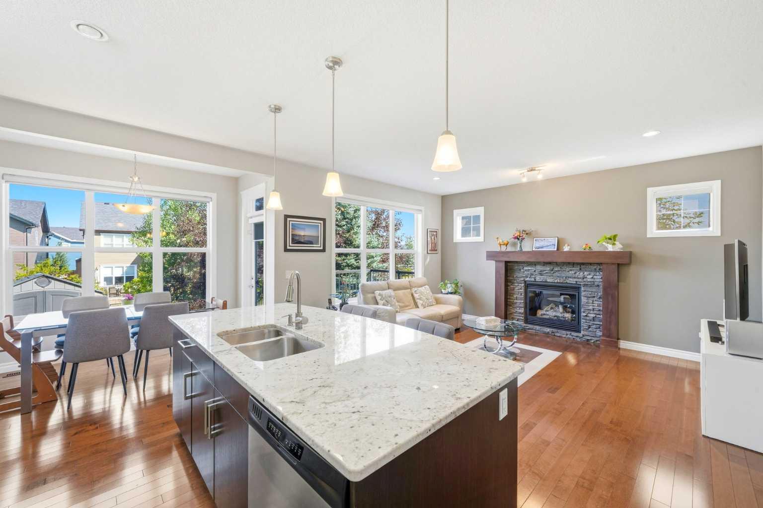 141 Evanspark Gardens NW