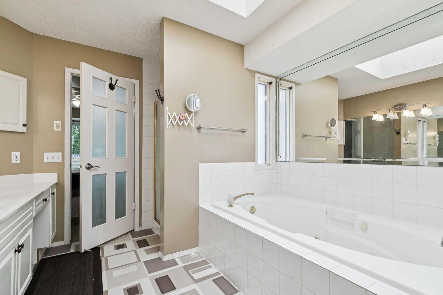 365 Sunmills Drive SE