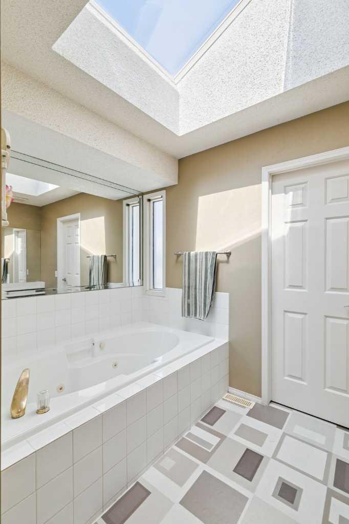 365 Sunmills Drive SE