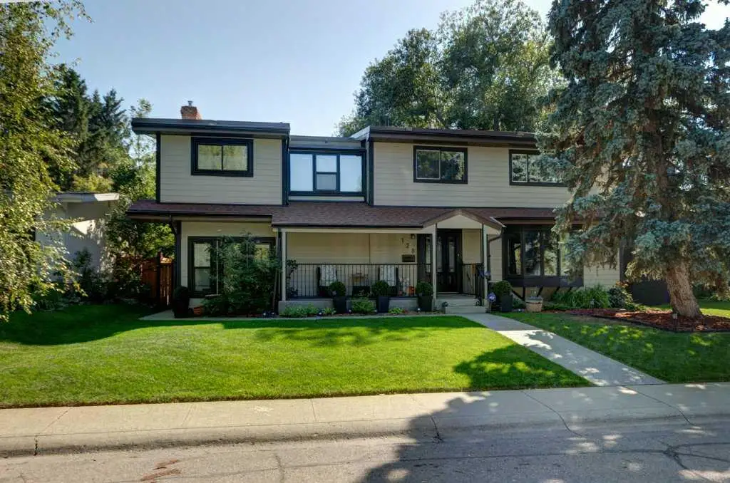 128 Chinook Drive SW