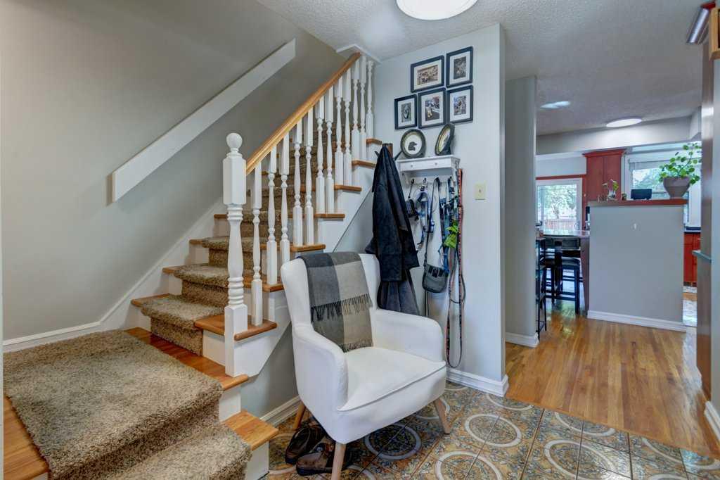 128 Chinook Drive SW