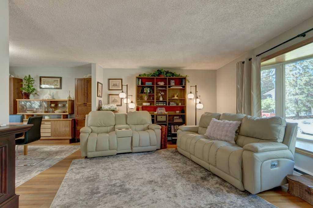 128 Chinook Drive SW