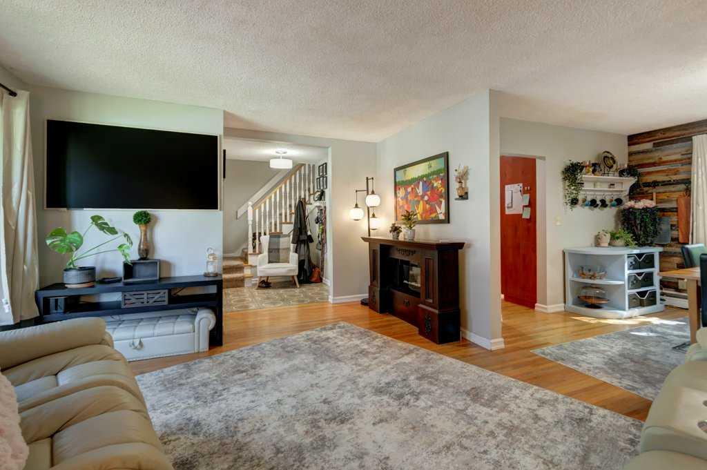 128 Chinook Drive SW