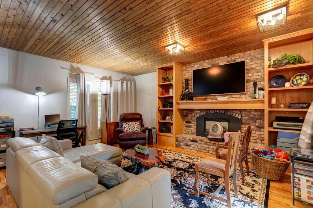 128 Chinook Drive SW