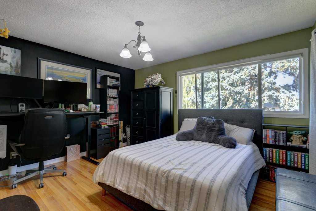 128 Chinook Drive SW