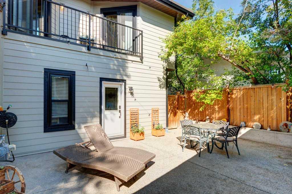 128 Chinook Drive SW