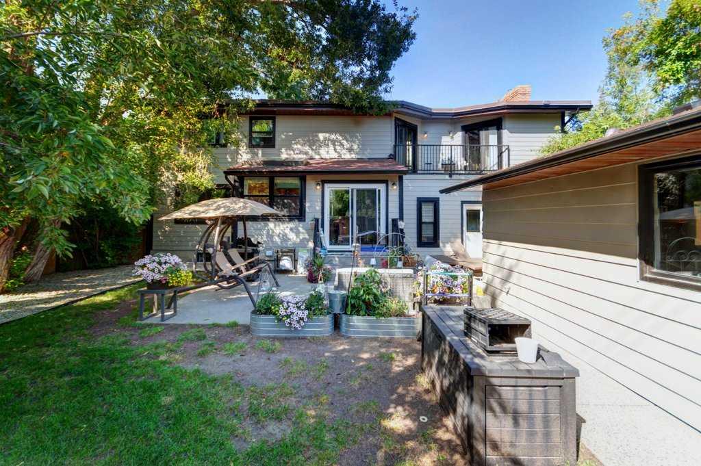 128 Chinook Drive SW