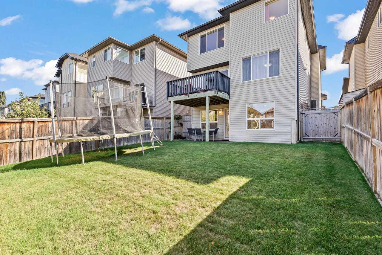 149 Everwoods Close SW