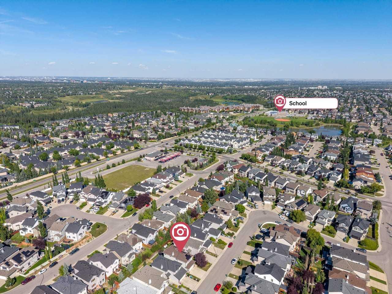 149 Everwoods Close SW
