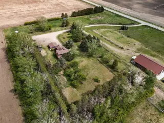 261074 Township Road 262  