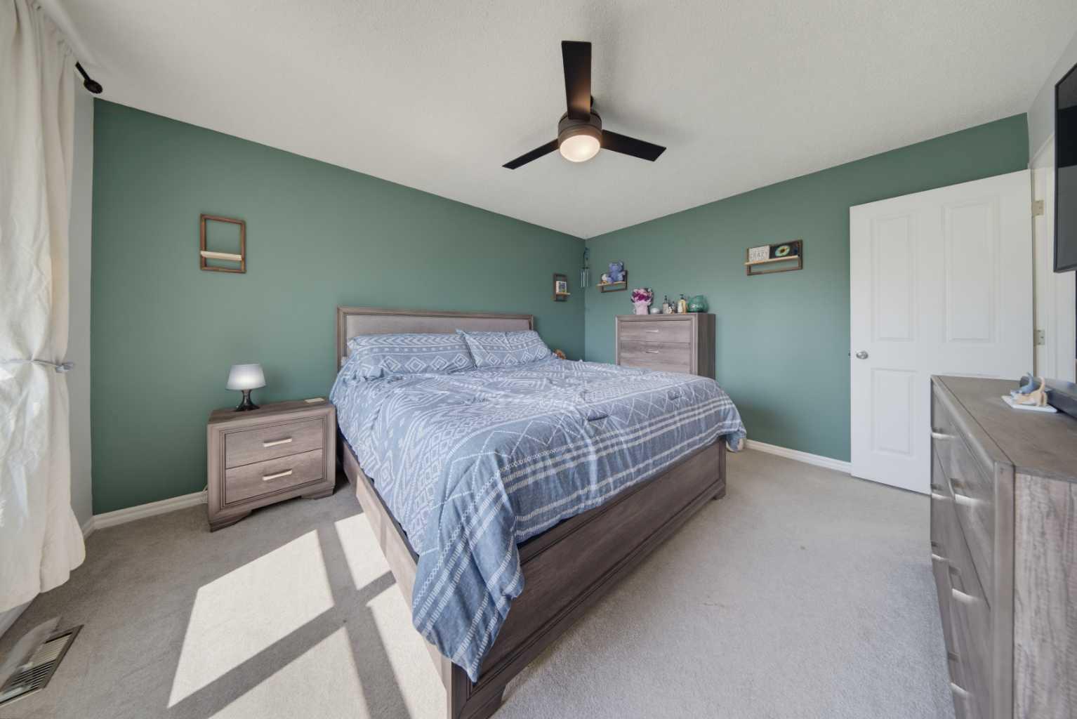 917 Prairie Springs Drive SW