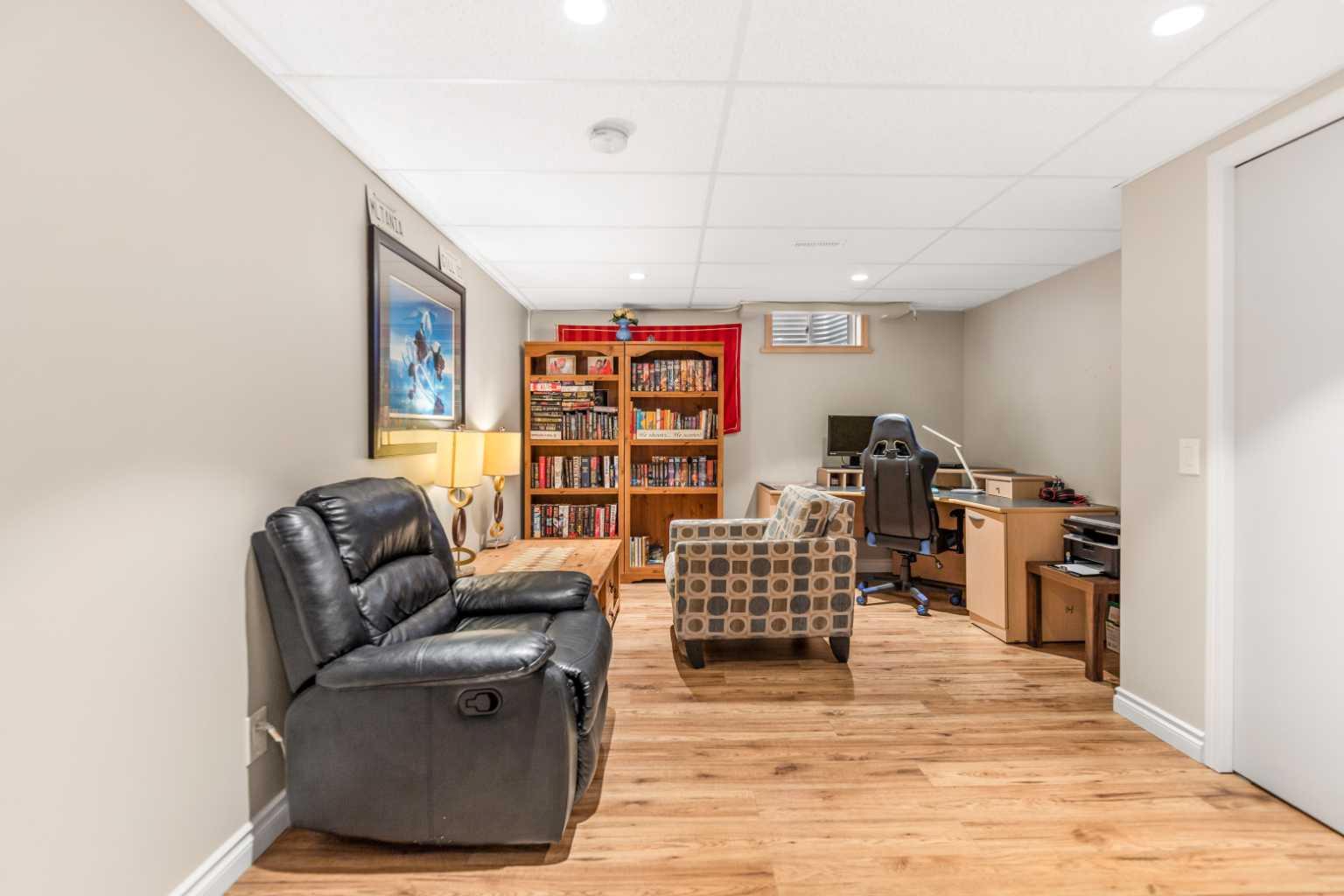 30 Windstone Lane SW