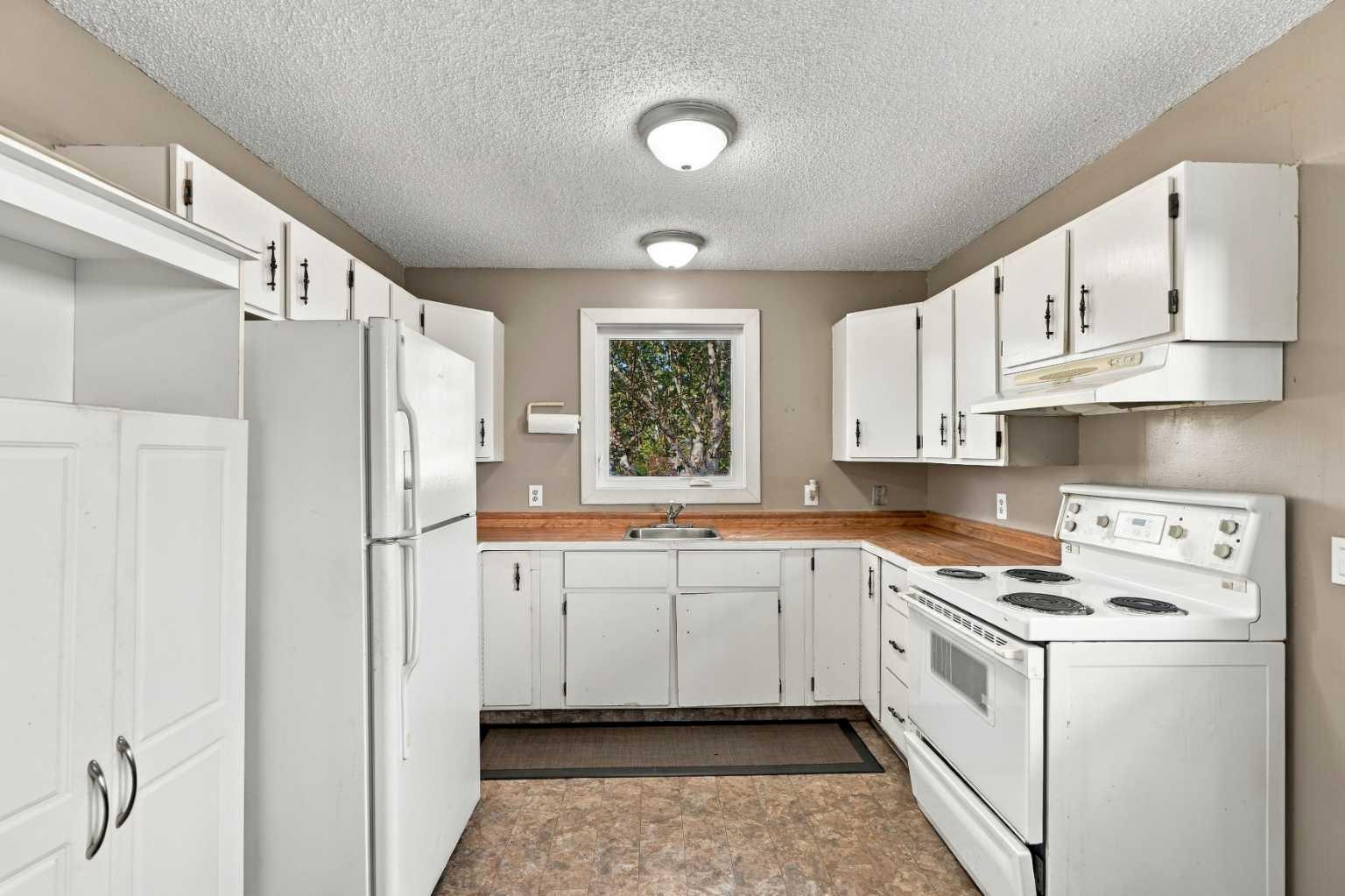 64 Castlebrook Rise NE