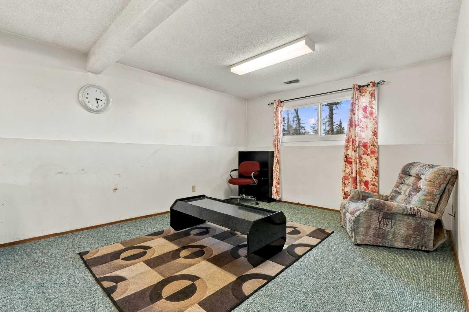 64 Castlebrook Rise NE