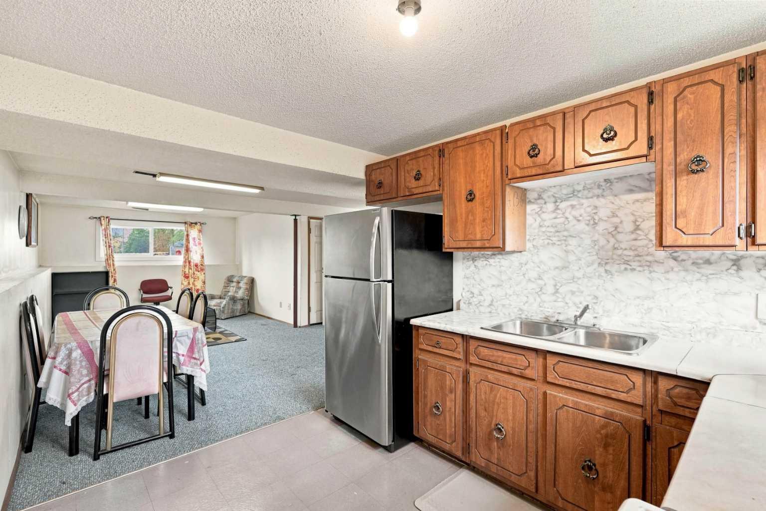 64 Castlebrook Rise NE