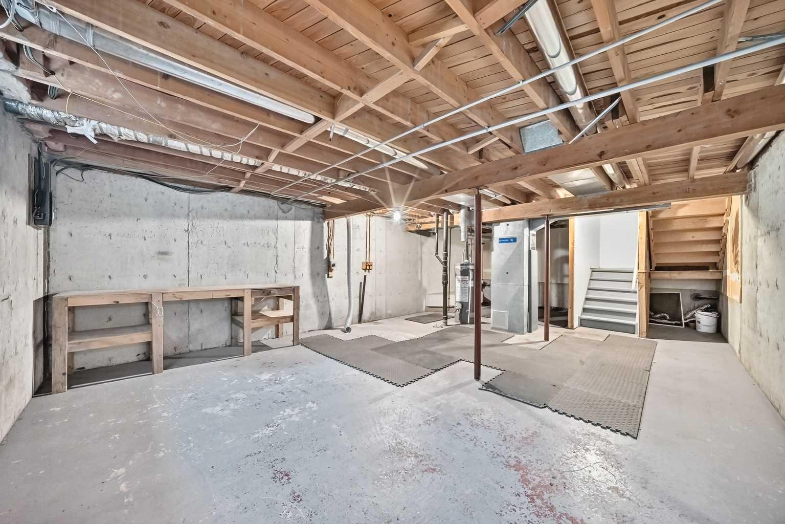 130, 330 Canterbury Drive SW