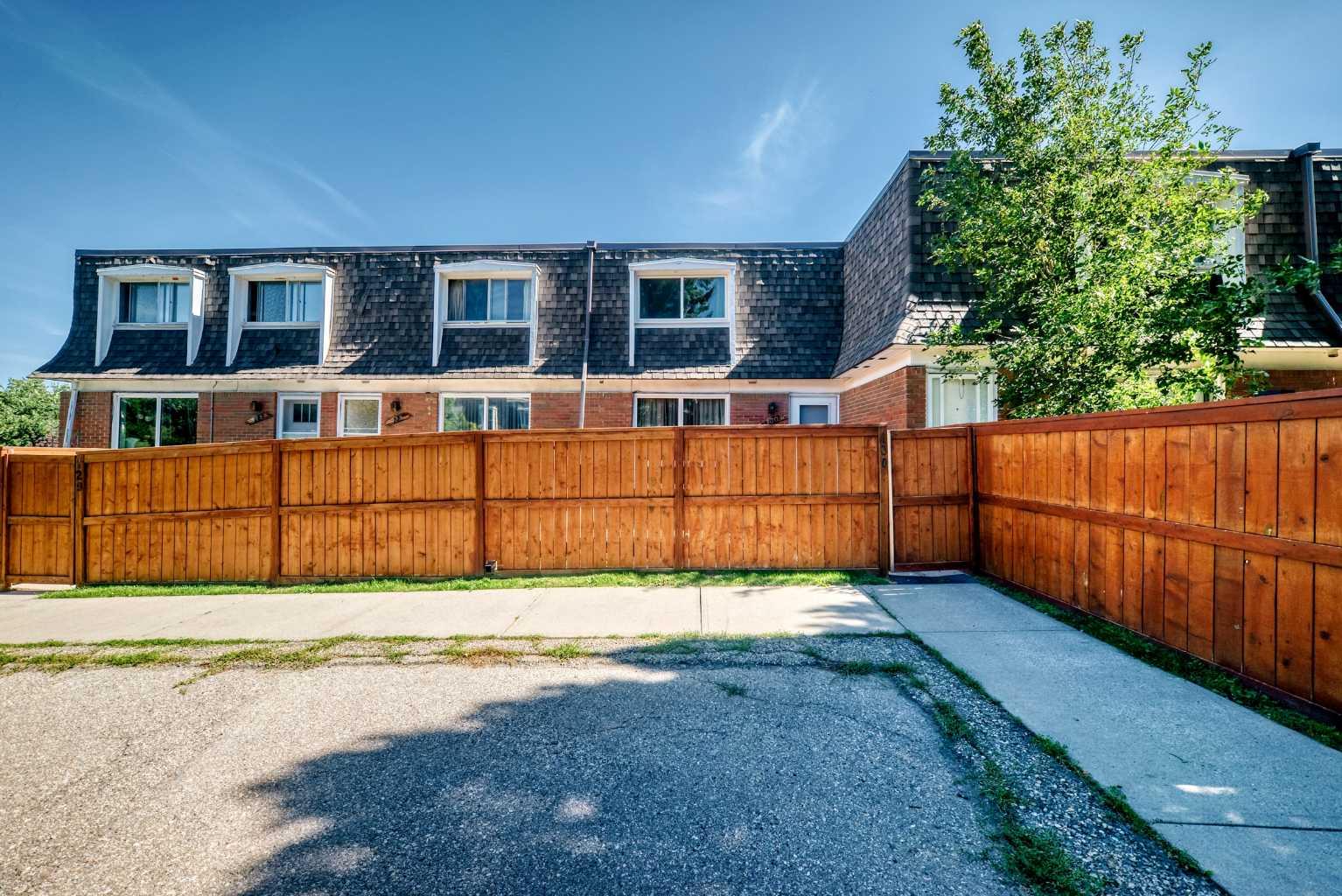 130, 330 Canterbury Drive SW