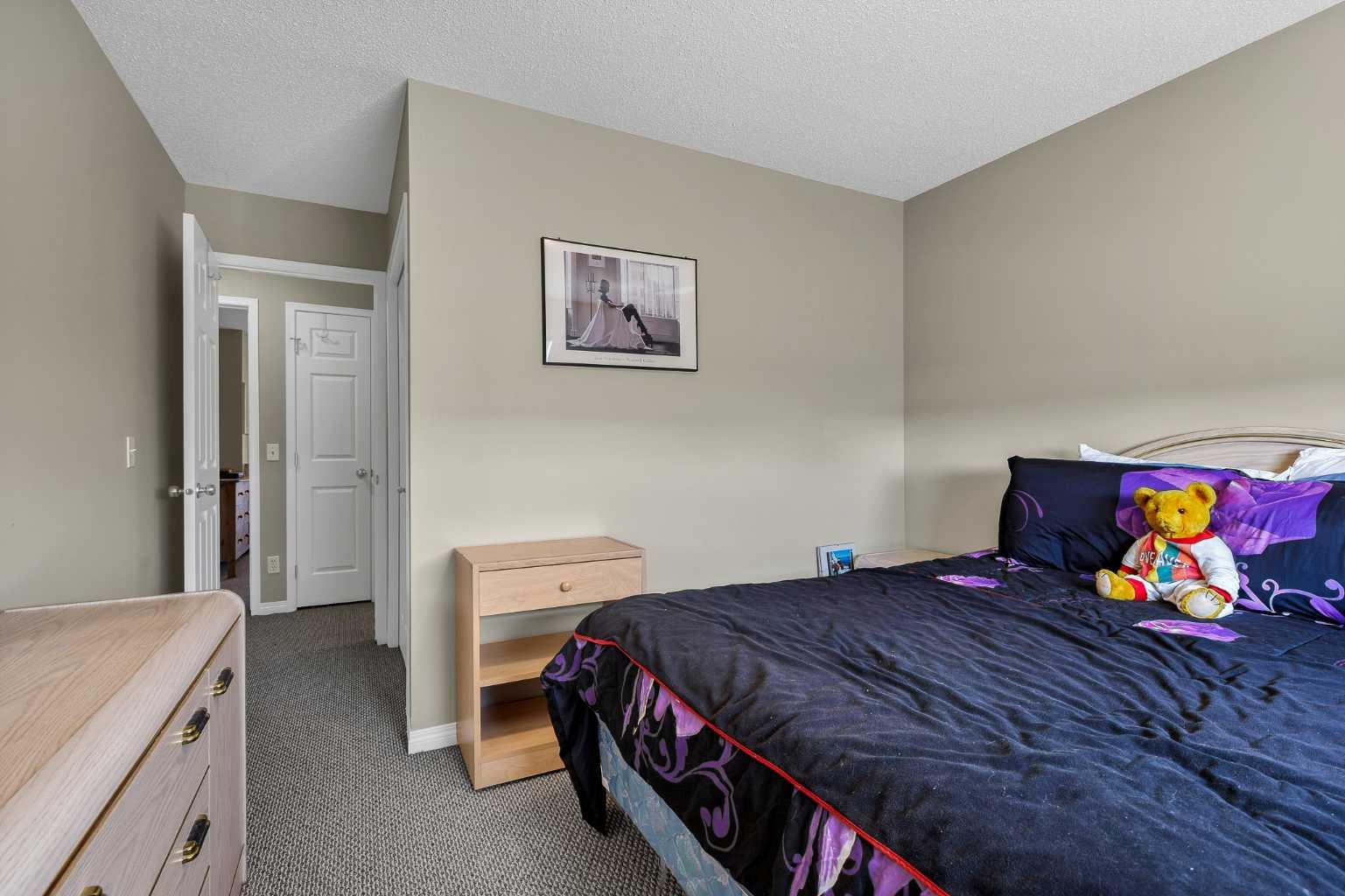 1302, 800 Yankee Valley Boulevard SE