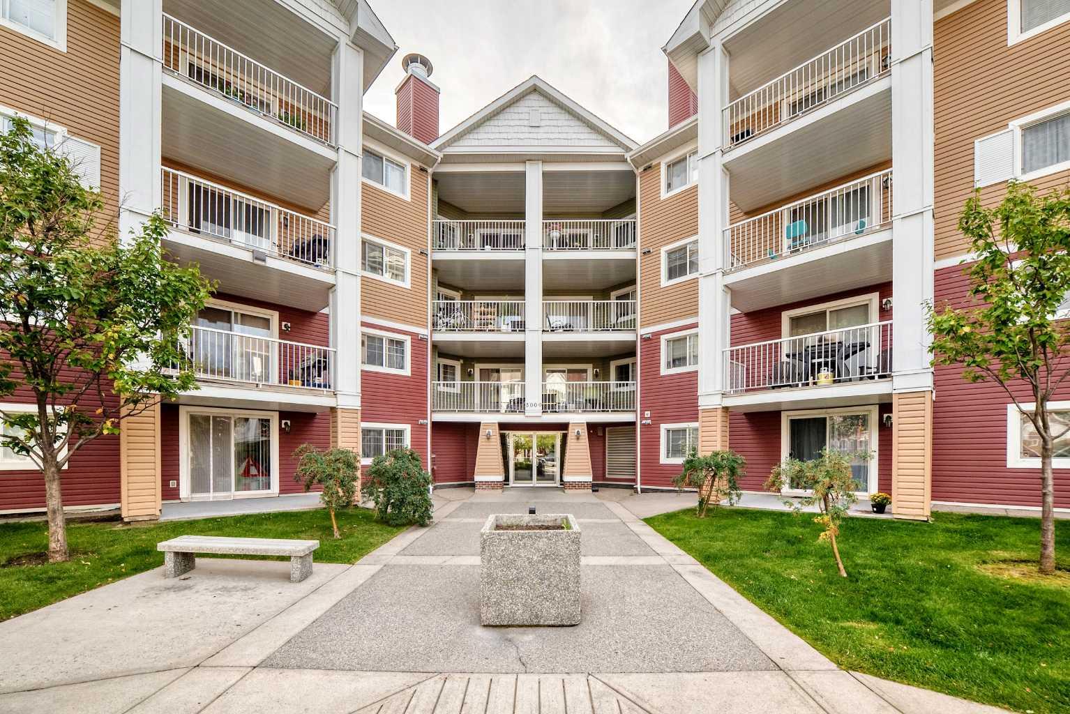 3116, 10 Prestwick Bay SE