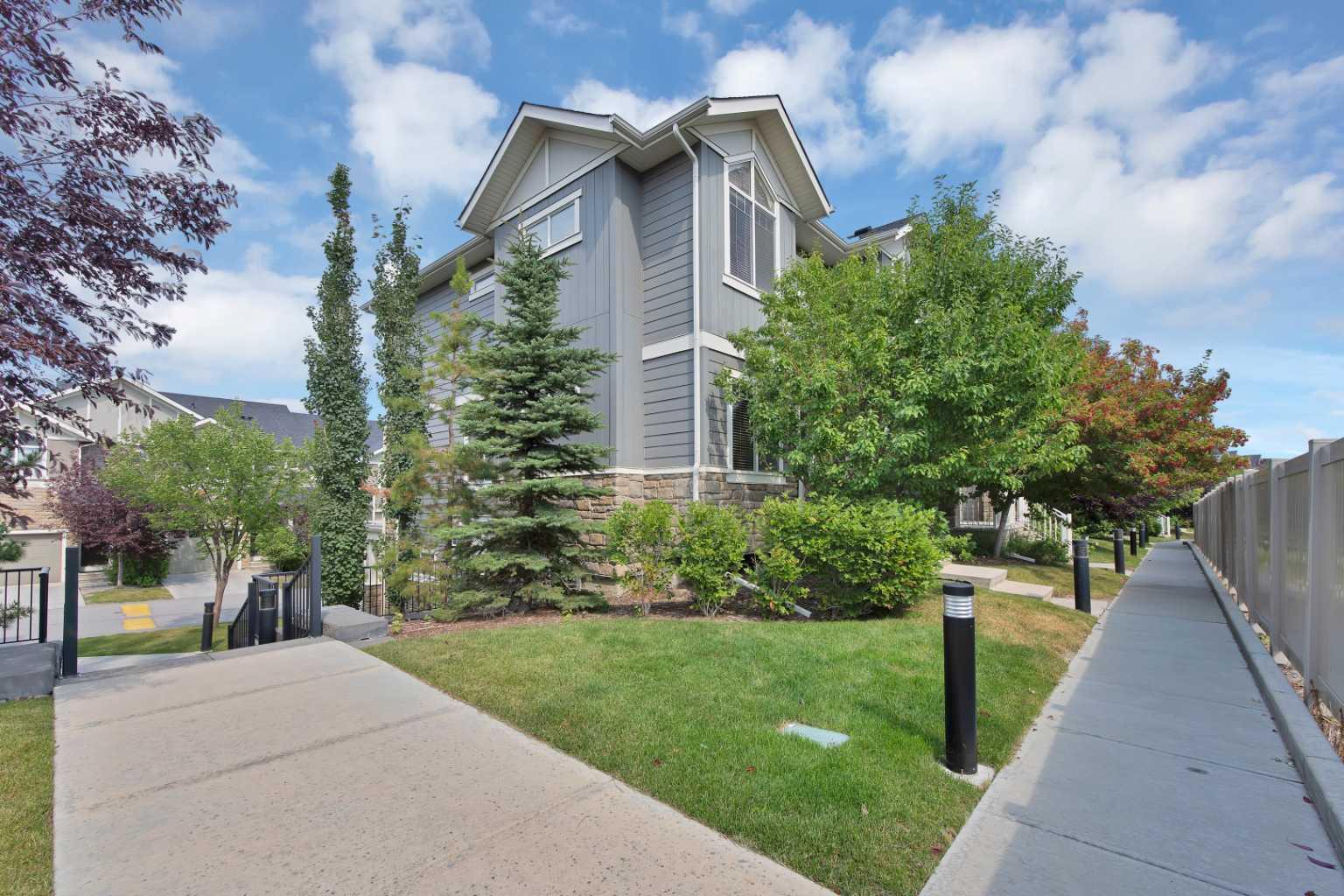 563 EVANSTON Manor NW