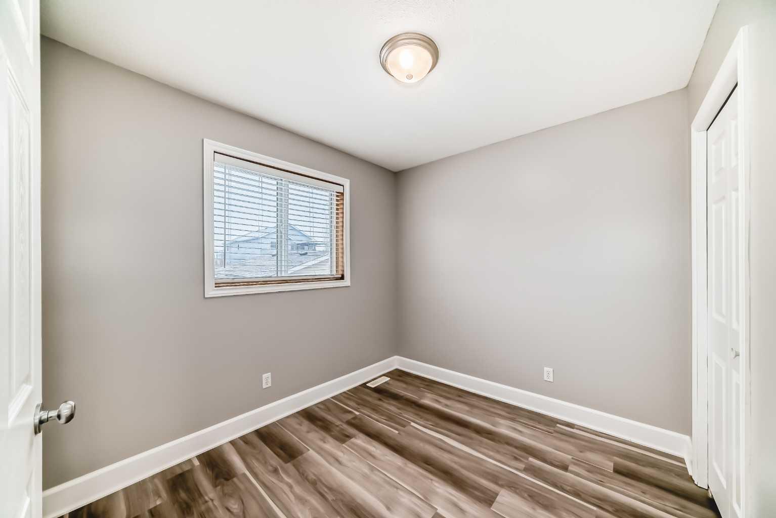 31 Coventry Road NE