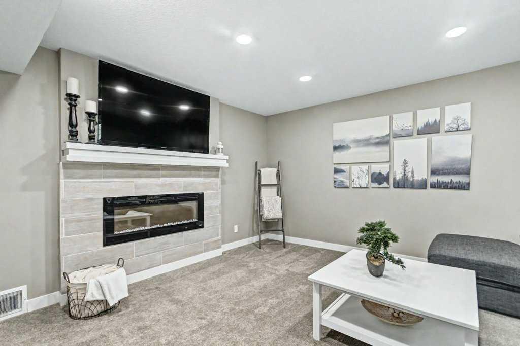 15 Sundown Way 