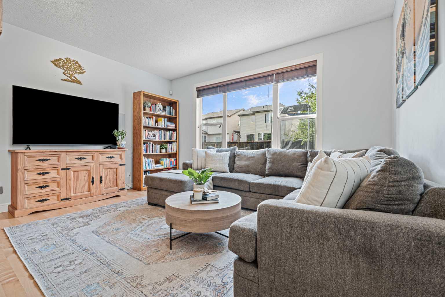 295 Aspen Hills Close SW