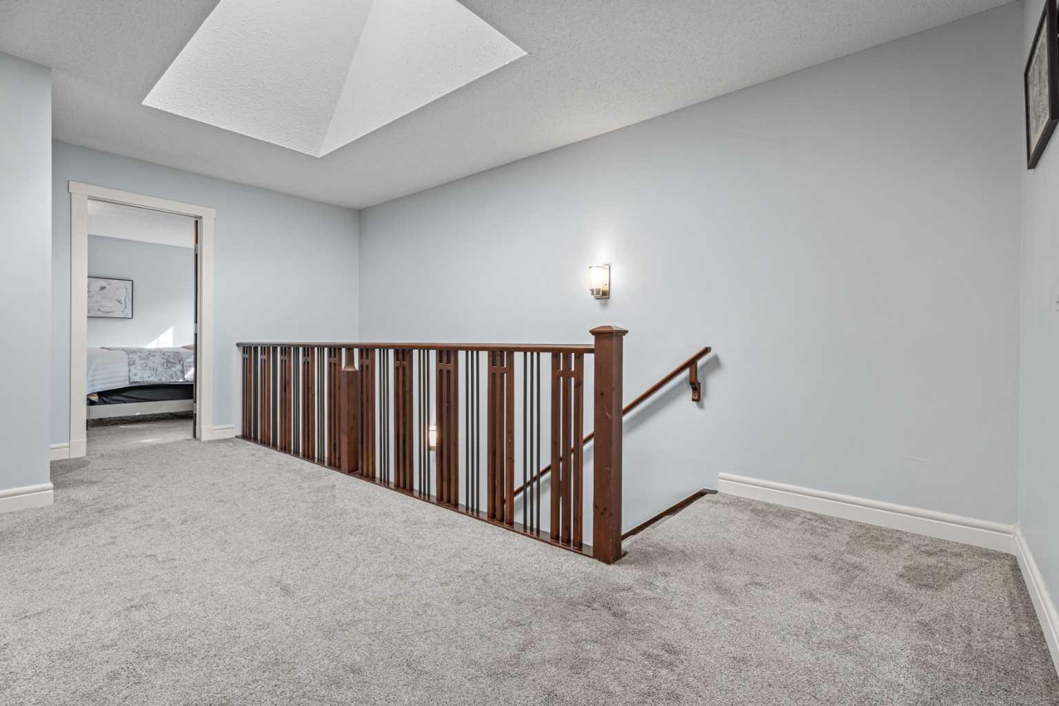 295 Aspen Hills Close SW